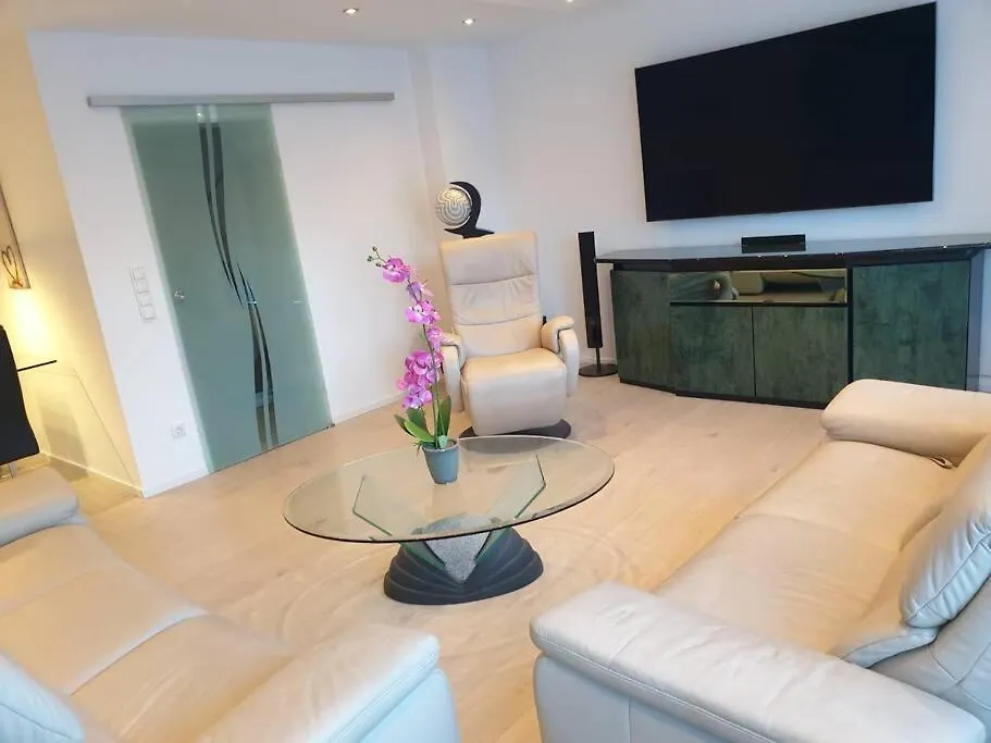 Holiday home Oase Der Ruhe: Haus Mit Garten Lohmar